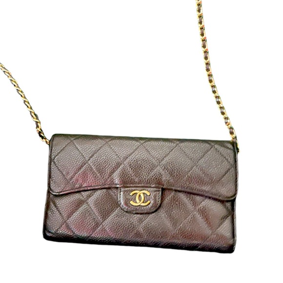 EUC!!! Classic Flap Wallet Crossbody Bag Quilted Caviar Mini - Picture 1 of 12